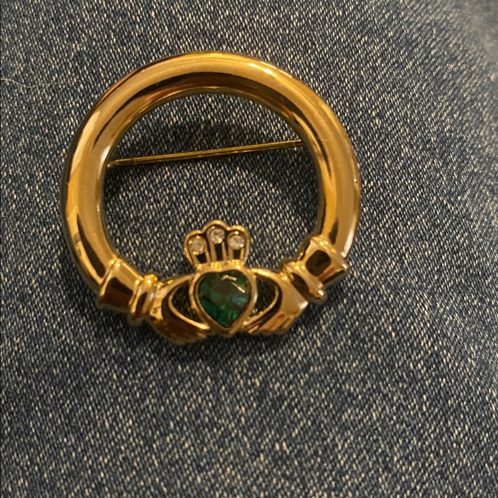 Gold Plated Claddagh Ring Brooch with Green Stone